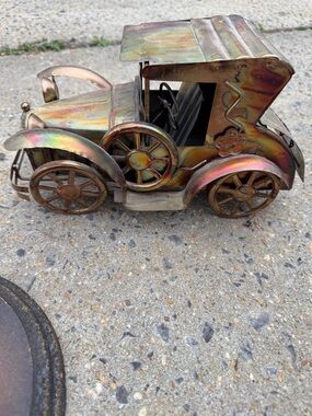 Decorative Vintage-Style Metal Car Figurine - Iridescent Bronze